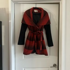 Stylish red and black bar iii coat size M